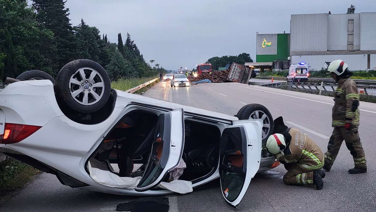 Bursa’da trafik kazasında 3 yaralandı