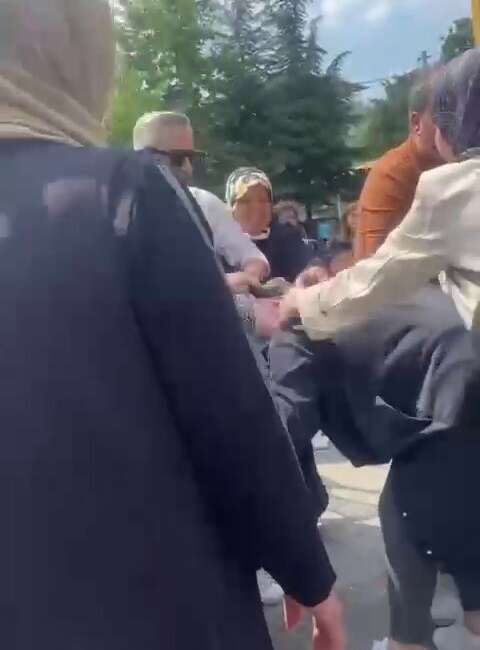 Bursa’da bir ilkokulda okuma