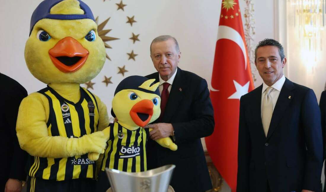 Cumhurbaşkanı Erdoğan, Fenerbahçe heyetini kabul etti Cumhurbaşkanı Recep Tayyip Erdoğan,