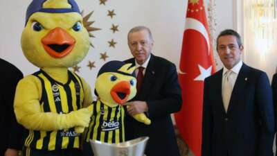 Cumhurbaşkanı Erdoğan, Fenerbahçe heyetini kabul etti