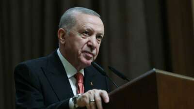 Erdoğan: “Yetkiyi suistimal edenin gözünün yaşına bakmayız”