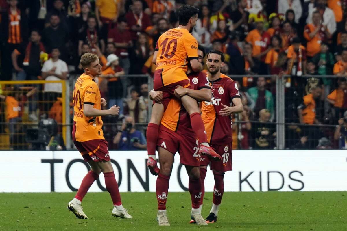  Galatasaray sezonu 95 puanla tamamladı