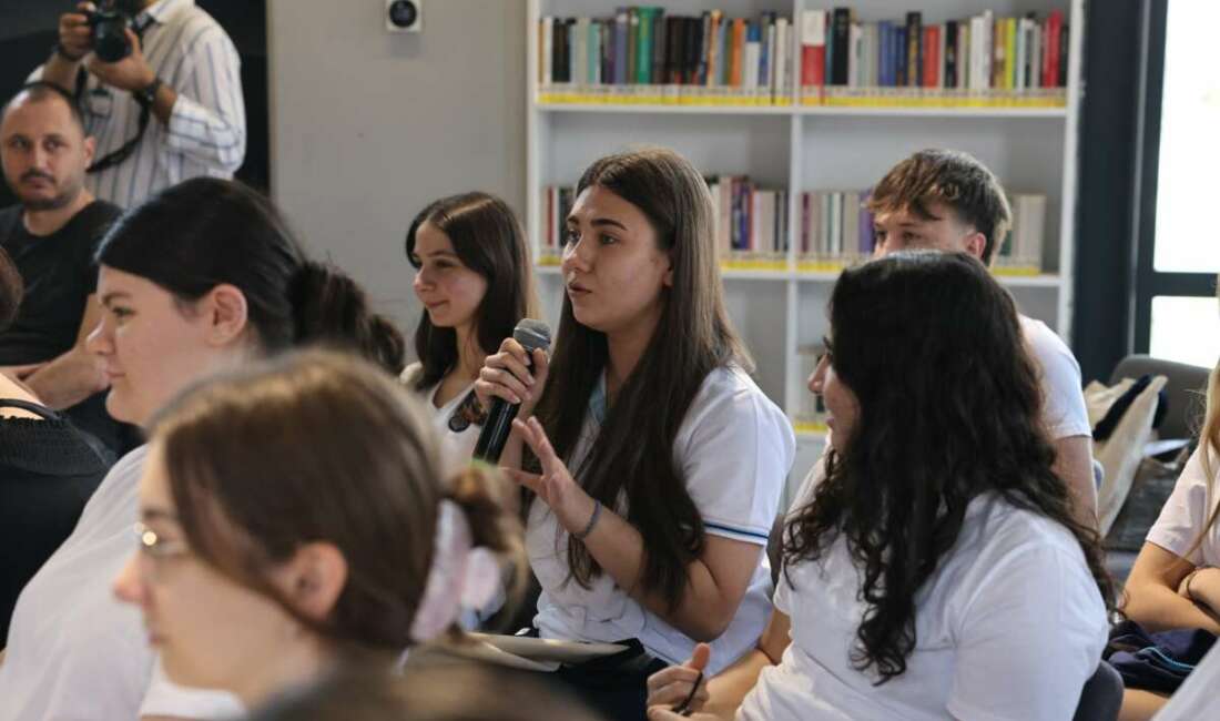 Nilüfer Belediyesi’nin "Yılın Yazarı"