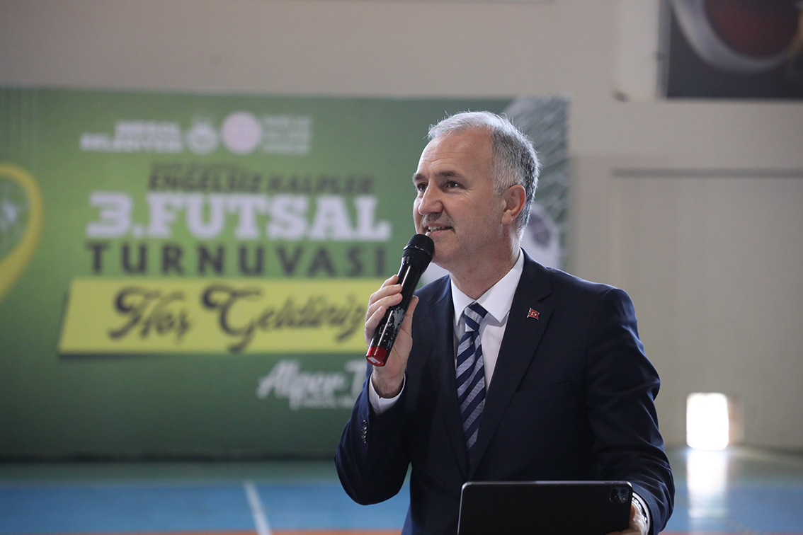 Engeller sahada aşıldı, Futsal Turnuvası’nda dostluk kazandı