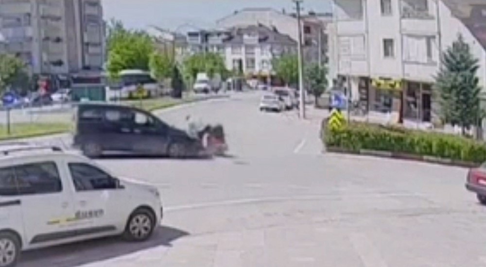 Motosikletli muhtarın karıştığı kaza ortaya çıktı