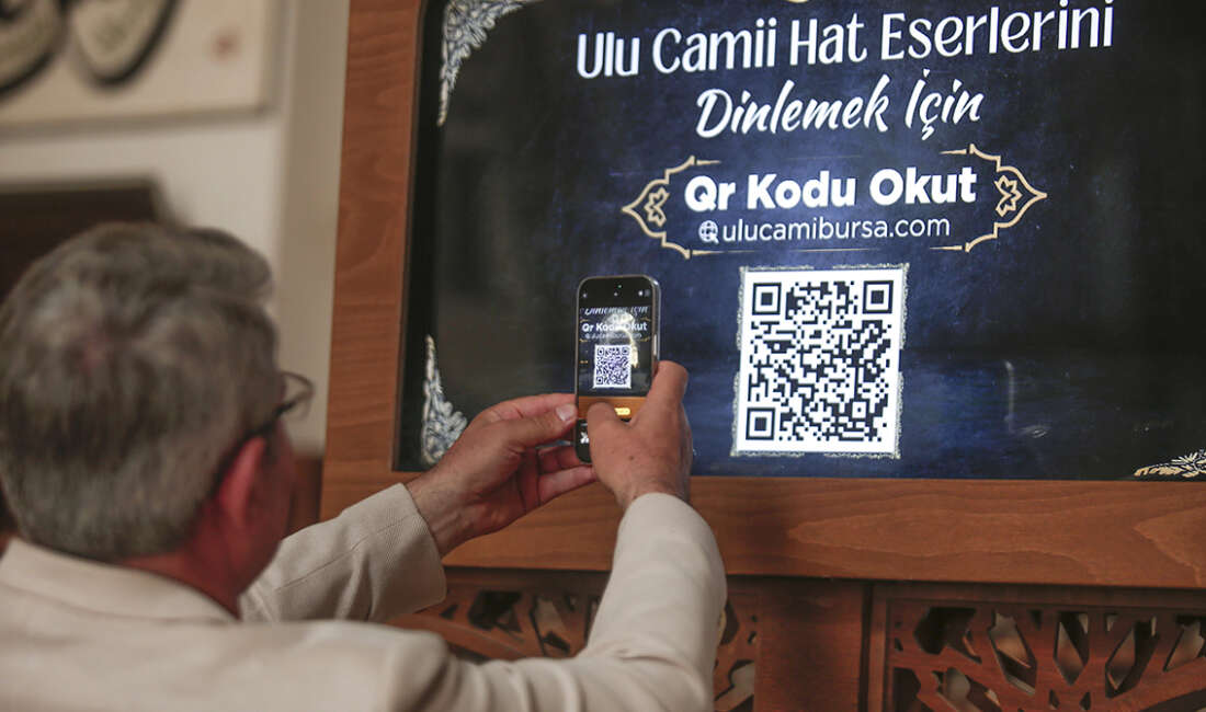 626 yıllık hat eserleri dijital ortama aktarıldı Bursa'nın simgelerinden Ulu Cami'de