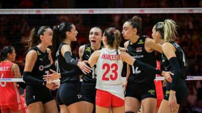 A Milli Kadın Voleybol Takımı’ndan 4’te 4