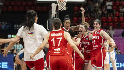 FIBA Kadınlar EuroBasket’te Türkiye maçında seyirci rekoru kırıldı
