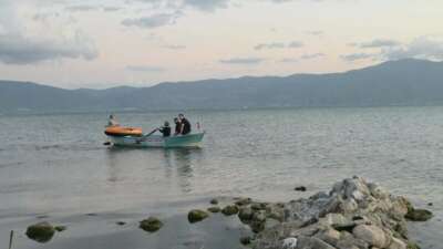 Bursa'nın Orhangazi ilçesinde botla açıldığı