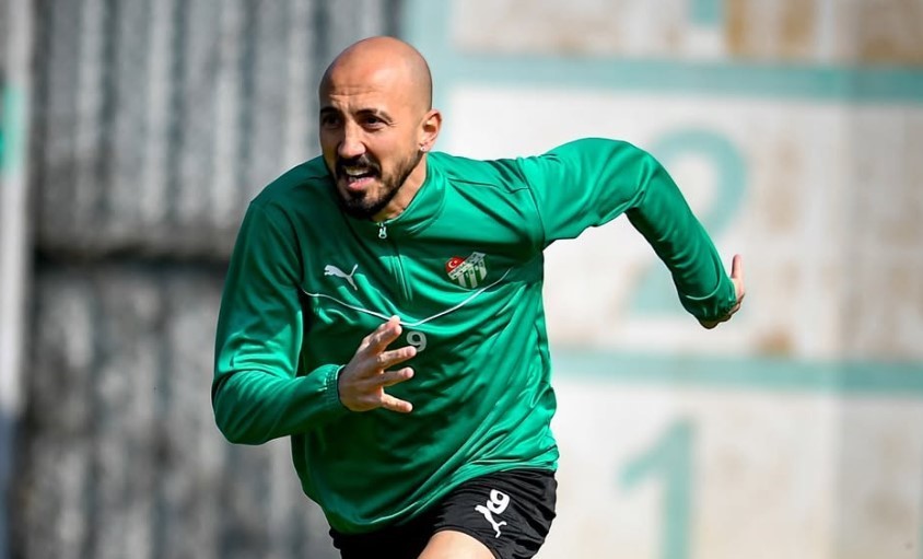 Aliağa FK, 37 yaşındaki