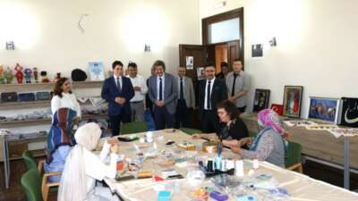 Bursa Uludağ Üniversitesi (BUÜ) yöneticileri, eğitim-öğretim