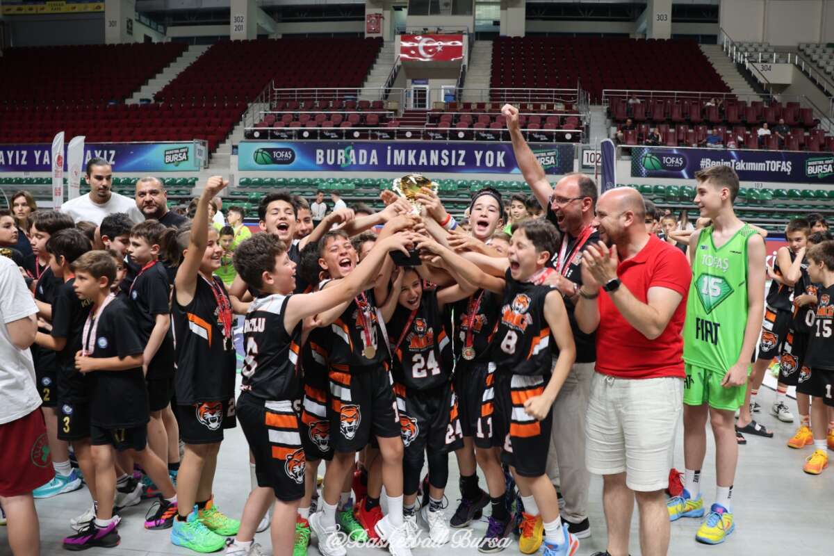 Basketbol sezonu Bursa’da coşkulu finalle sona erdi