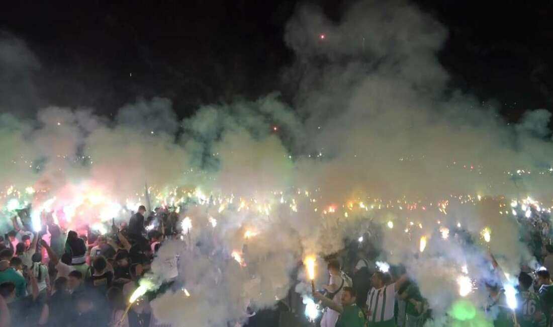 Bursaspor, kuruluşunun 62. yıldönümünü