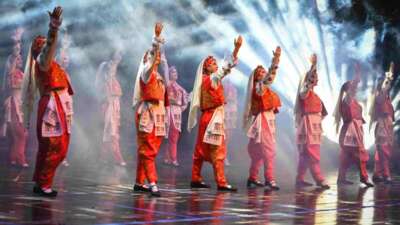 Bursa’da öğretmenlerden ayakta alkışlanan muhteşem gösteri