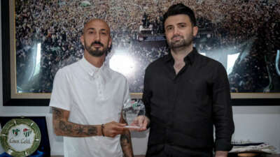 Bursaspor Ahmet İlhan Özek ile yollarını ayırdı