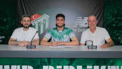  Bursaspor, Emrehan Gedikli ile sözleşme imzaladı