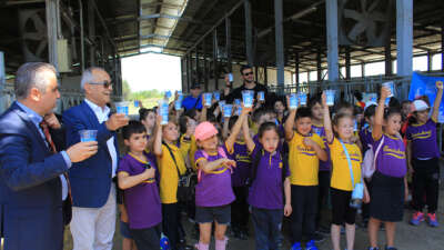 Çocuklar Dünya Süt Günü’nü sütün kaynağıyla kutladı