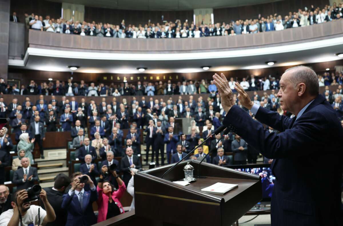 Cumhurbaşkanı Erdoğan: “Türkiye, tüm enerjisini ve kapasitesini bekasına yönelik meselelere ayırması gereken çok hassas bir dönemden geçiyor”