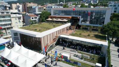 Dr. Sadık Ahmet Gençlik ve Spor Merkezi açıldı