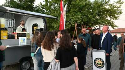 Karacabey’de gezici kafeye büyük ilgi