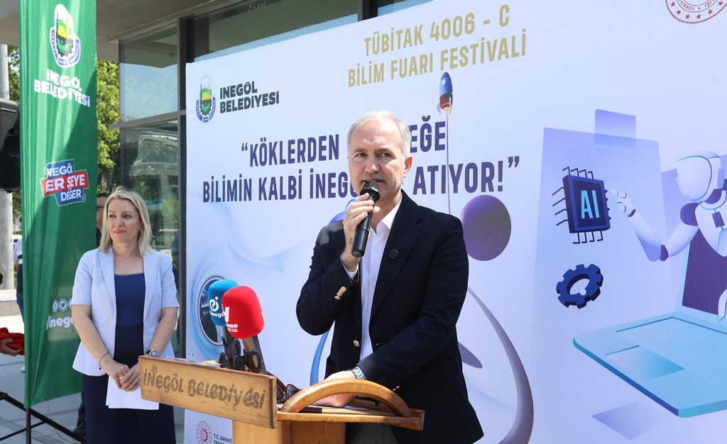 İnegöl Kent Meydanı “TÜBİTAK Bilim Fuarı Festivaline” ev sahipliği yaptı