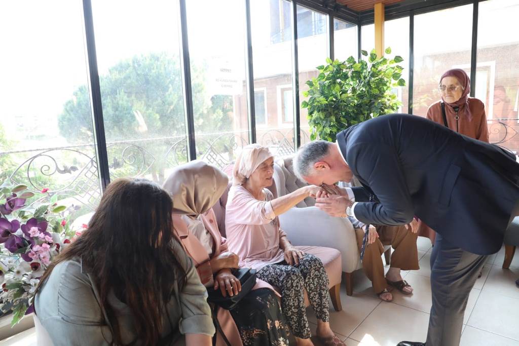İnegöl’de Kurban Bayramı birlik ve beraberlik içerisinde kutlandı