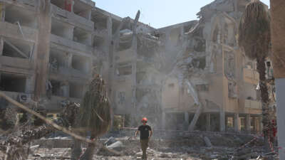 İran’dan İsrail’in 3 noktasına balistik füze saldırısı: 65 yaralı