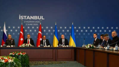 İstanbul’da Rusya-Ukrayna zirvesi görüşmesi Çırağan Sarayı’nda gerçekleşti