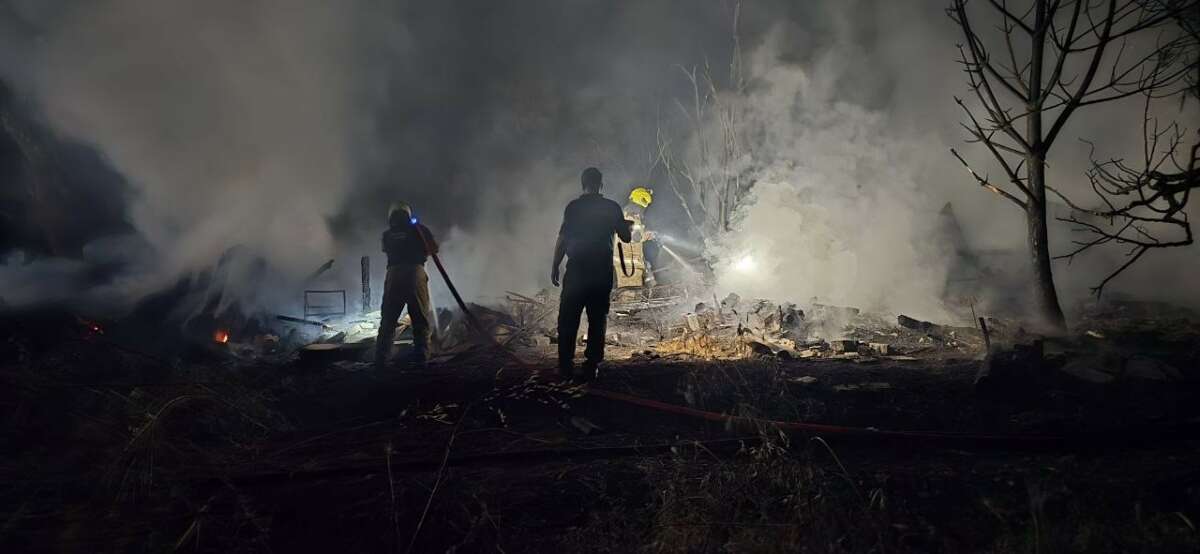 Mudanya’da bağ evi alevlere teslim oldu