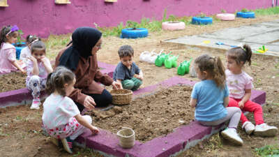 Muş’ta minik öğrenciler toprakla buluştu