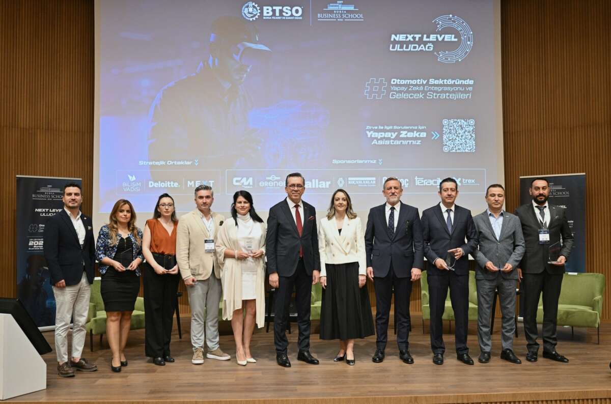  Next Level Uludağ Zirvesi Bursa Business School’da başladı