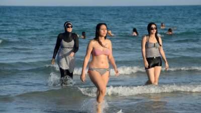 Suriye’de plajlarda mayo kısıtlaması