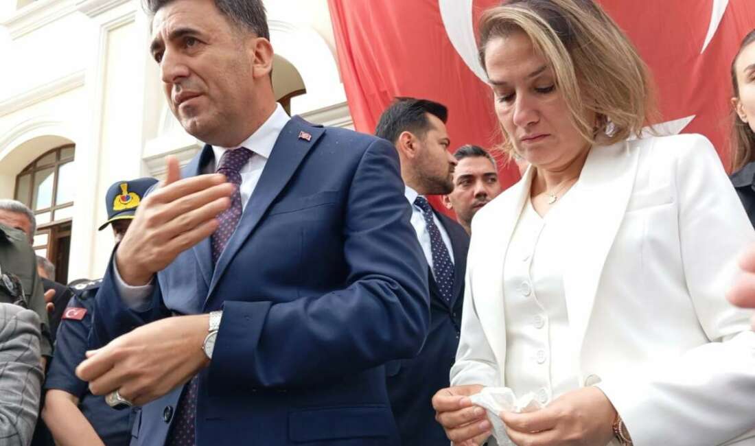 Sevilen Vali, gözyaşlarıyla uğurlandı Cumhurbaşkanlığı Kararnamesi'yle Tunceli Valiliği'ne