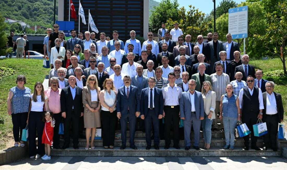 Yıldırım ailesi bayramlaştı Yıldırım Belediye Başkanı Oktay