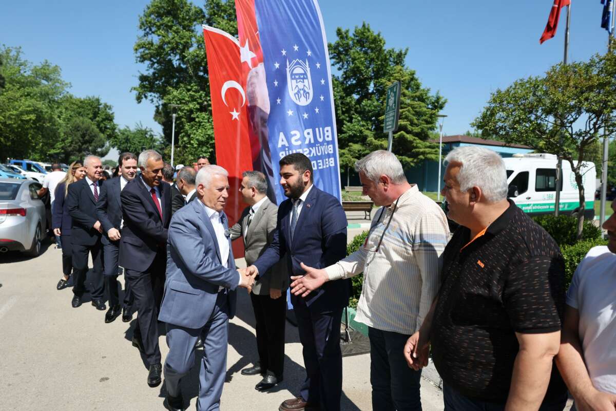 Başkan Bozbey, Büyükşehir ailesiyle bayramlaştı