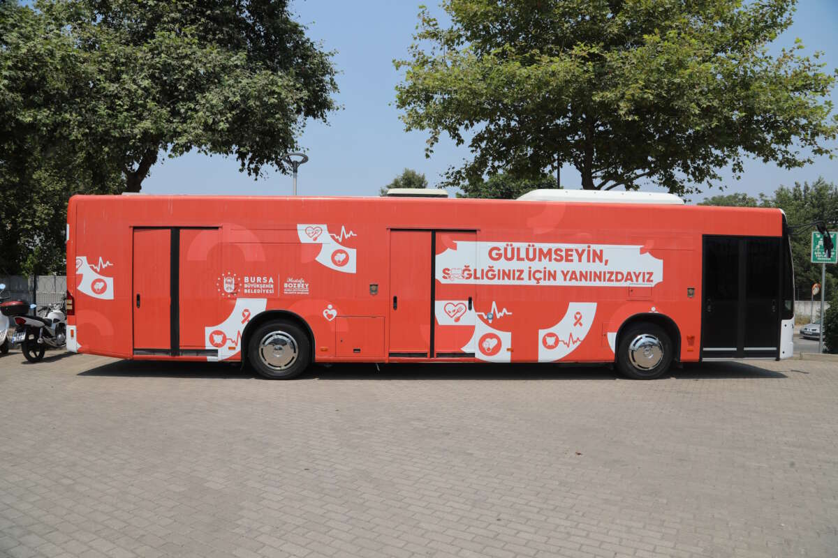 Büyükşehir, yangın bölgesindeki yaraları sarmaya başlıyor