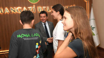 Bosnalı öğrencilerden Başkan Aydın’a ziyaret