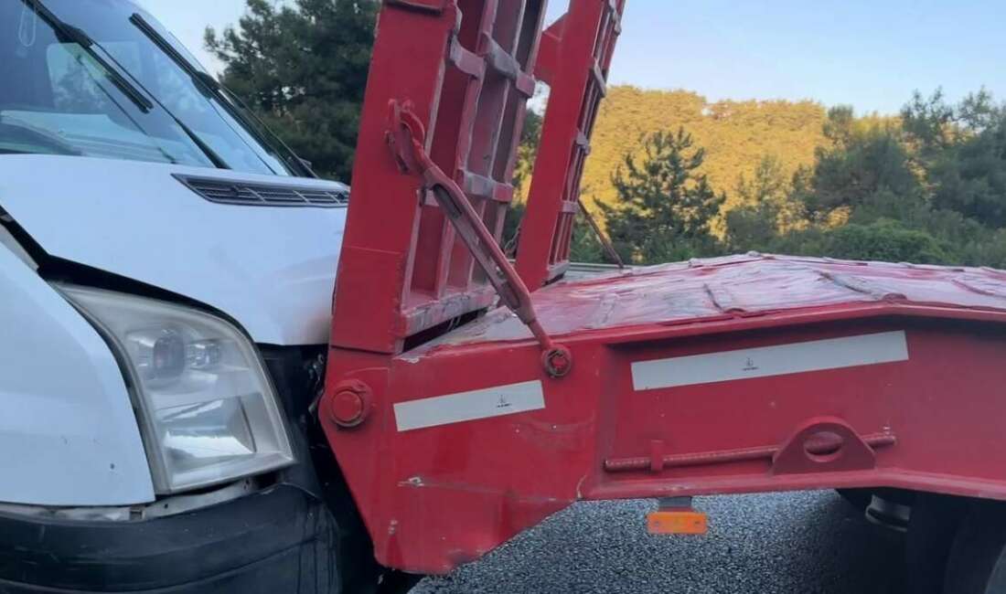 Bursa Dürdane rampasında zincirleme kaza; 7 araç birbirine girdi Bursa'nın Gemlik ilçesi Dürdane