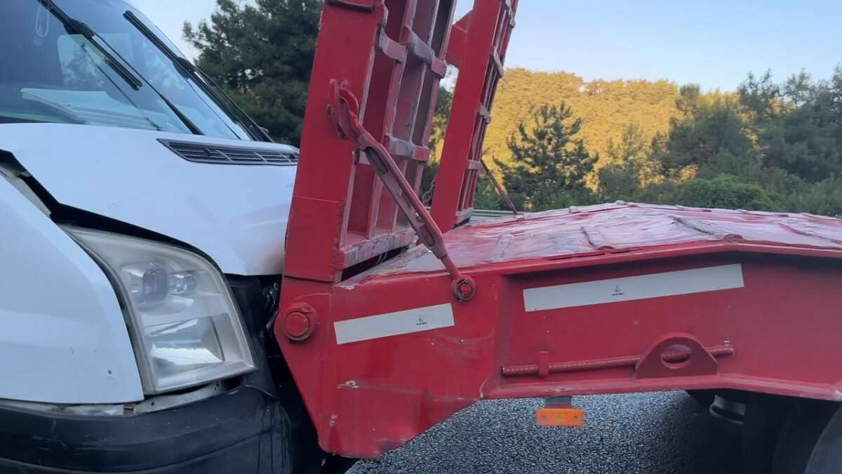 Bursa Dürdane rampasında zincirleme kaza; 7 araç birbirine girdi