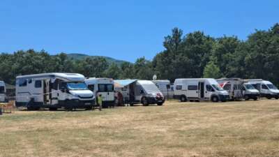 Bilecik’in gözdesi Kınık Köyü, kamp ve karavan tutkunlarını ağırlıyor