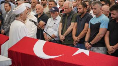 Yangın şehitlerine son veda