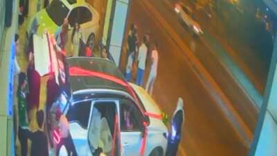 Gelini alan araba damatsız böyle harekete geçti, kazada gelin ölümden döndü