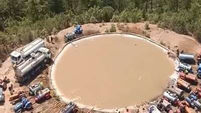 Bursa’daki yangılarda traktörlü çiftçi ordusu helikopterden görüntülendi