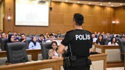 Büyükşehirde stajyerler oryantasyon eğitiminde