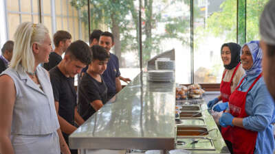 Başkan Subaşı Kent Lokantası’nda vatandaşlarla bir araya geldi