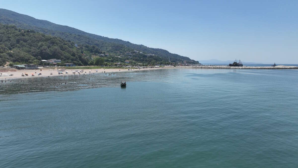 Bursa sahillerinde ‘Mavi Bayrak’ dalgalanıyor