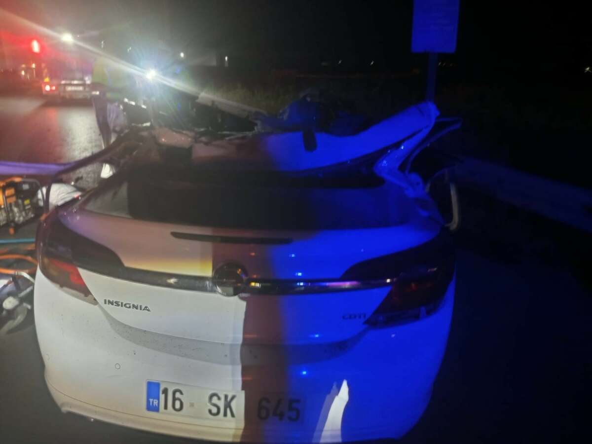 Bursa’da feci kazada polis ve ailesi hayatını kaybetti