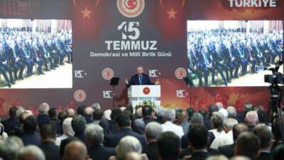  Cumhurbaşkanı Erdoğan: “Çok kutuplu dünyada Türkiye’miz yeni bir kutup başı olarak İnşallah hak ettiği yeri alacaktır”