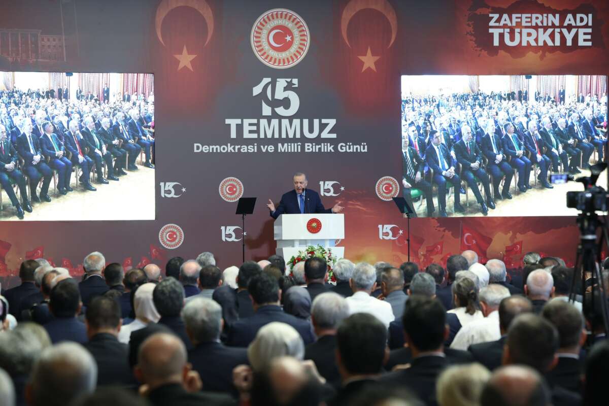  Cumhurbaşkanı Erdoğan: “Çok kutuplu dünyada Türkiye’miz yeni bir kutup başı olarak İnşallah hak ettiği yeri alacaktır”