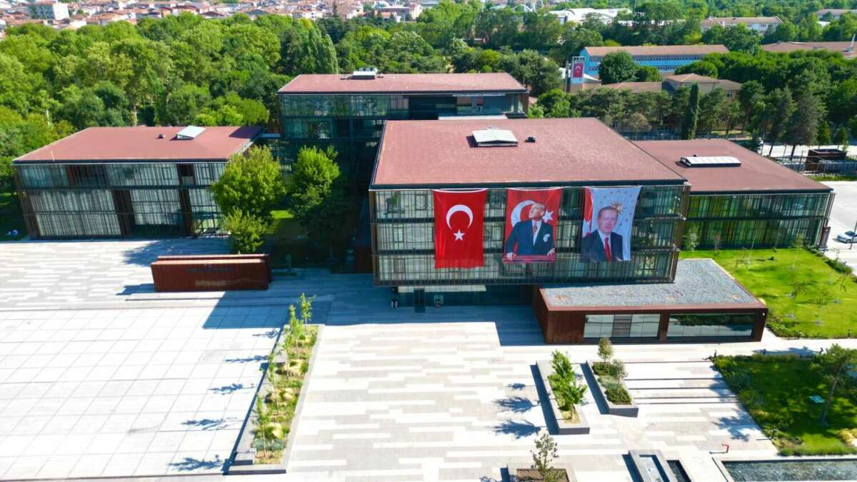 İnegöl Belediyesi’nden İşletmelere Çağrı; Hibe Desteği Takibi Belediyenizden
